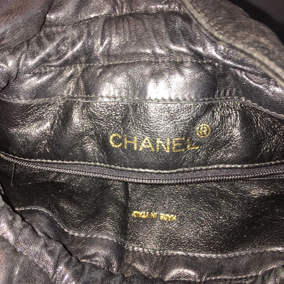 Chanel Drawstring Cross Body Bag - Picture 2 of 3
